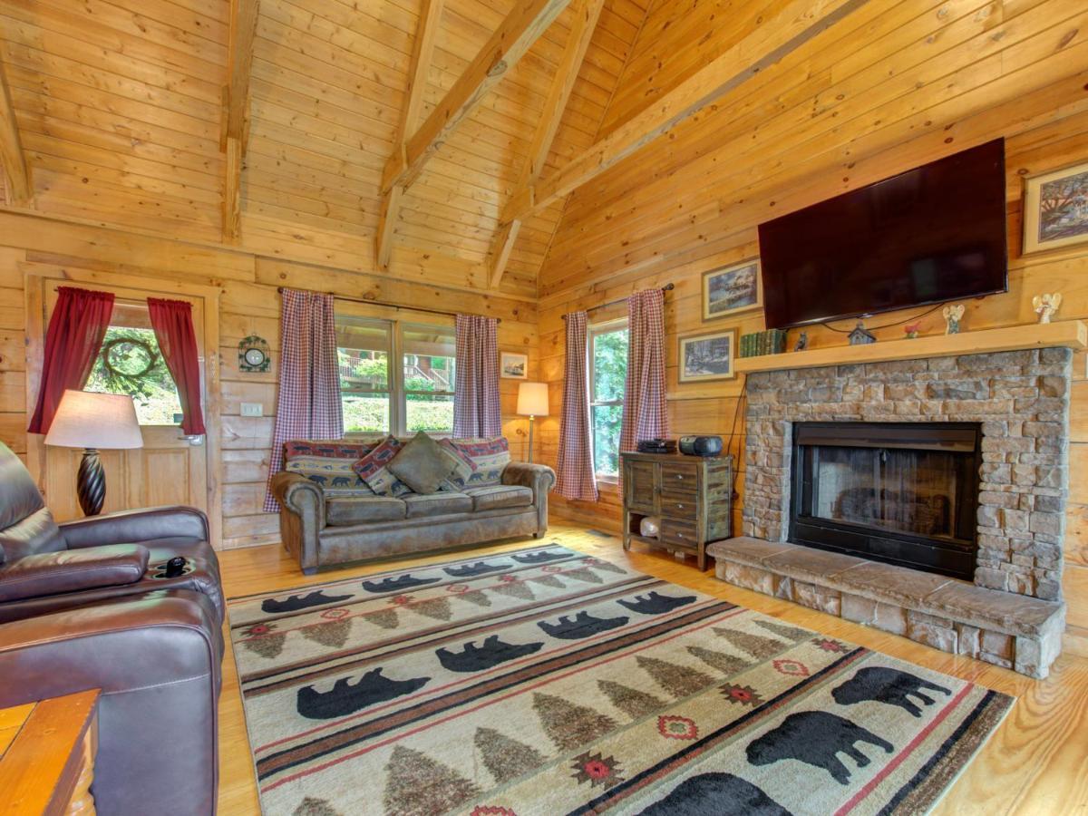 Bear Tracks, 2 Bedrooms, Hot Tub, Fireplace, Wifi, Jetted Tub, Sleeps 6 蓋特林堡 外观 照片